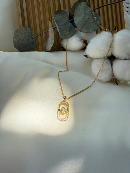 Modern Tarz İnci ve Kristal Kolye