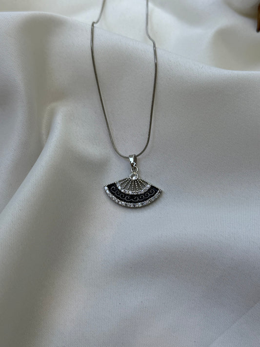Vintage Stil Yelpaze Kolye